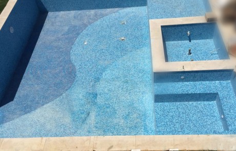 Riviera swimming pool